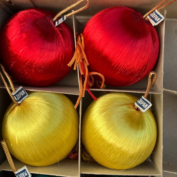 Vintage Japan Satin 1 3/4" Ornaments with Tassel -1 dozen boxed - Picture 2 of 13